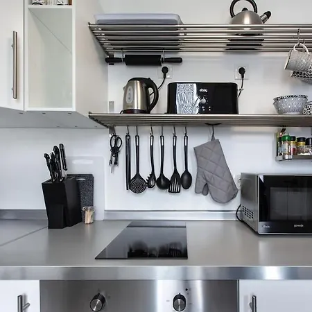 Slovenia + Freeparking & Bikes