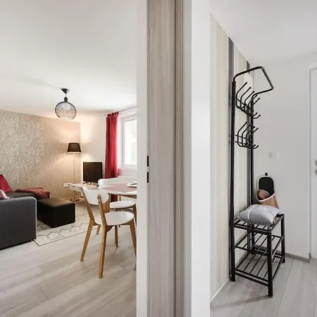 Slovenia + Freeparking & Bikes Апартаменты Любляна