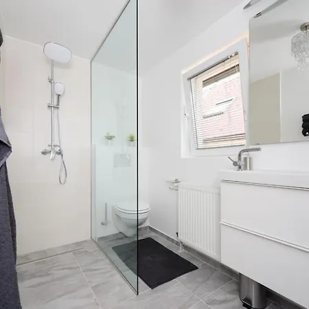 Slovenia + Freeparking & Bikes * Любляна