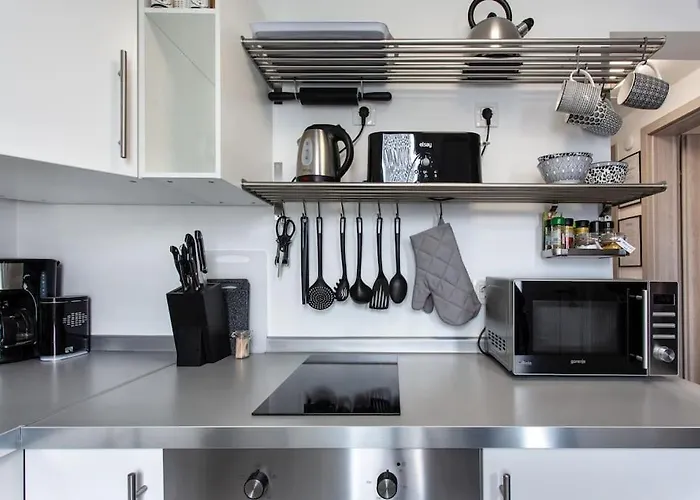 Slovenia + Freeparking & Bikes