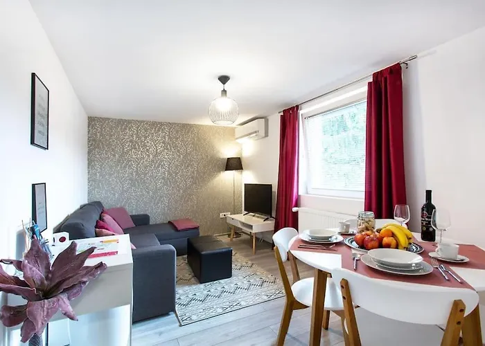 Slovenia + Freeparking & Bikes *