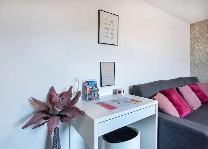 Slovenia + Freeparking & Bikes * ليوبليانا