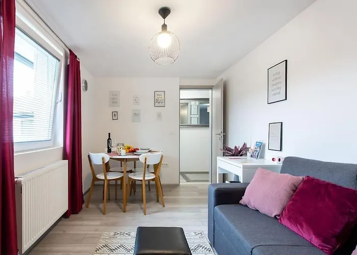 Slovenia + Freeparking & Bikes شقة