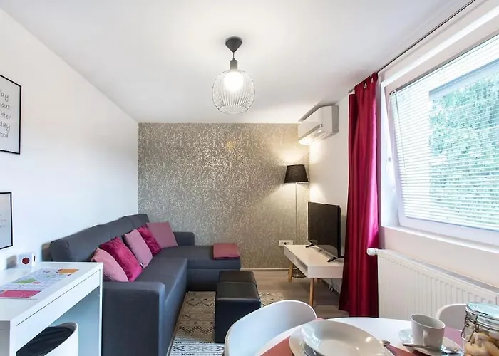 Daire Slovenia + Freeparking & Bikes *