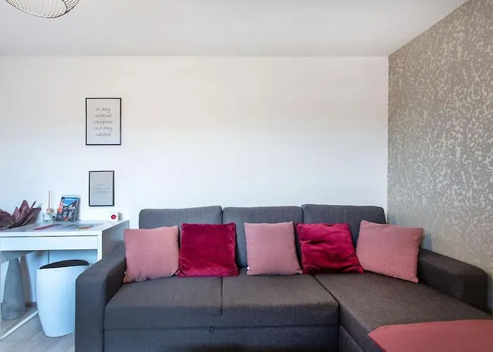 Daire Slovenia + Freeparking & Bikes *